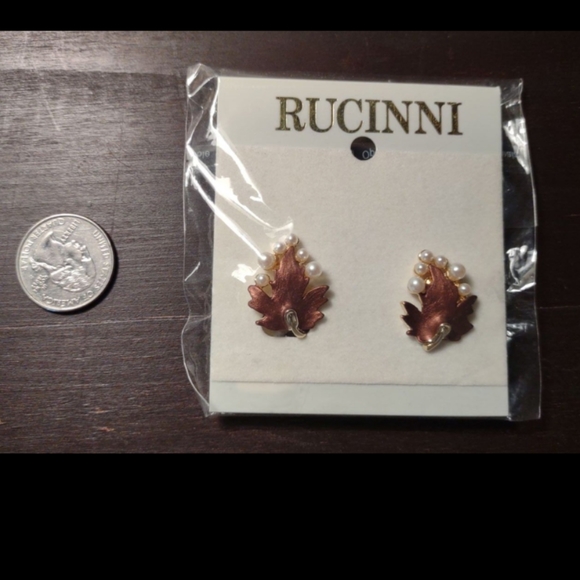 New Rucinni Earrings Clip On - Picture 3 of 4